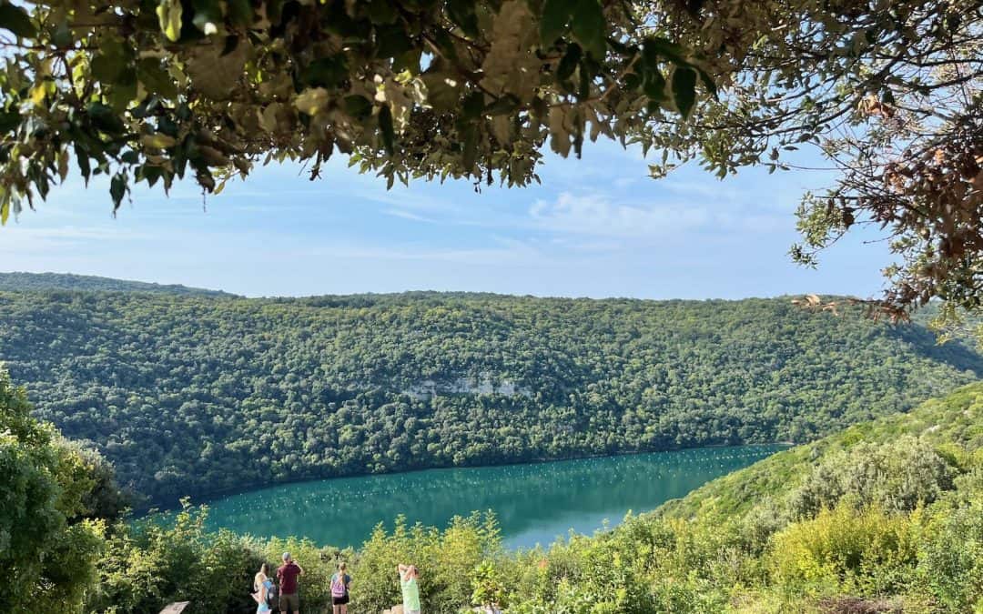 Staub, Steine und ein Markt im Wasser – Von Vrsar nach Banjole